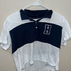 Hollister cropped callerd shirt